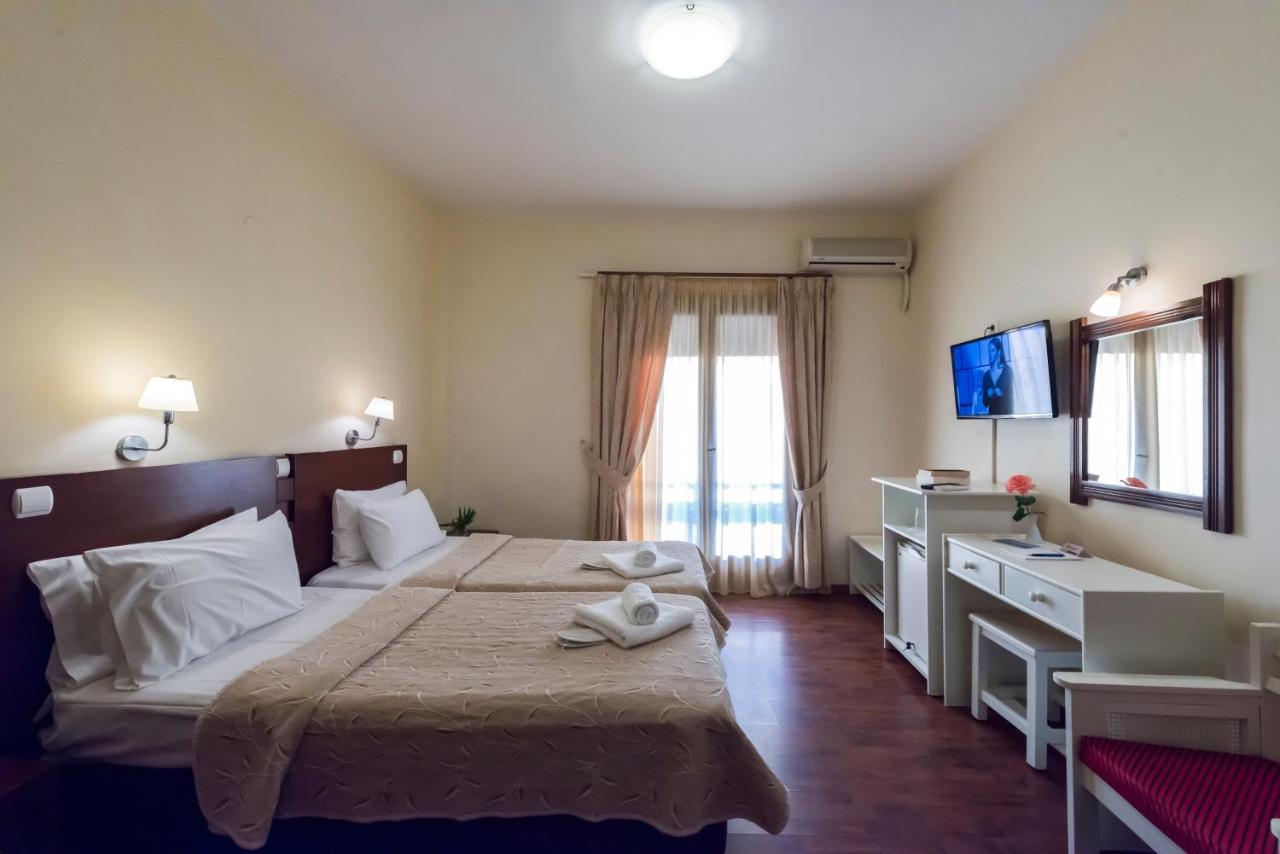 Akroyali Hotel&Villas Mési Esterno foto