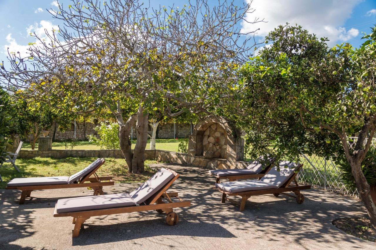 Akroyali Hotel&Villas Mési Esterno foto