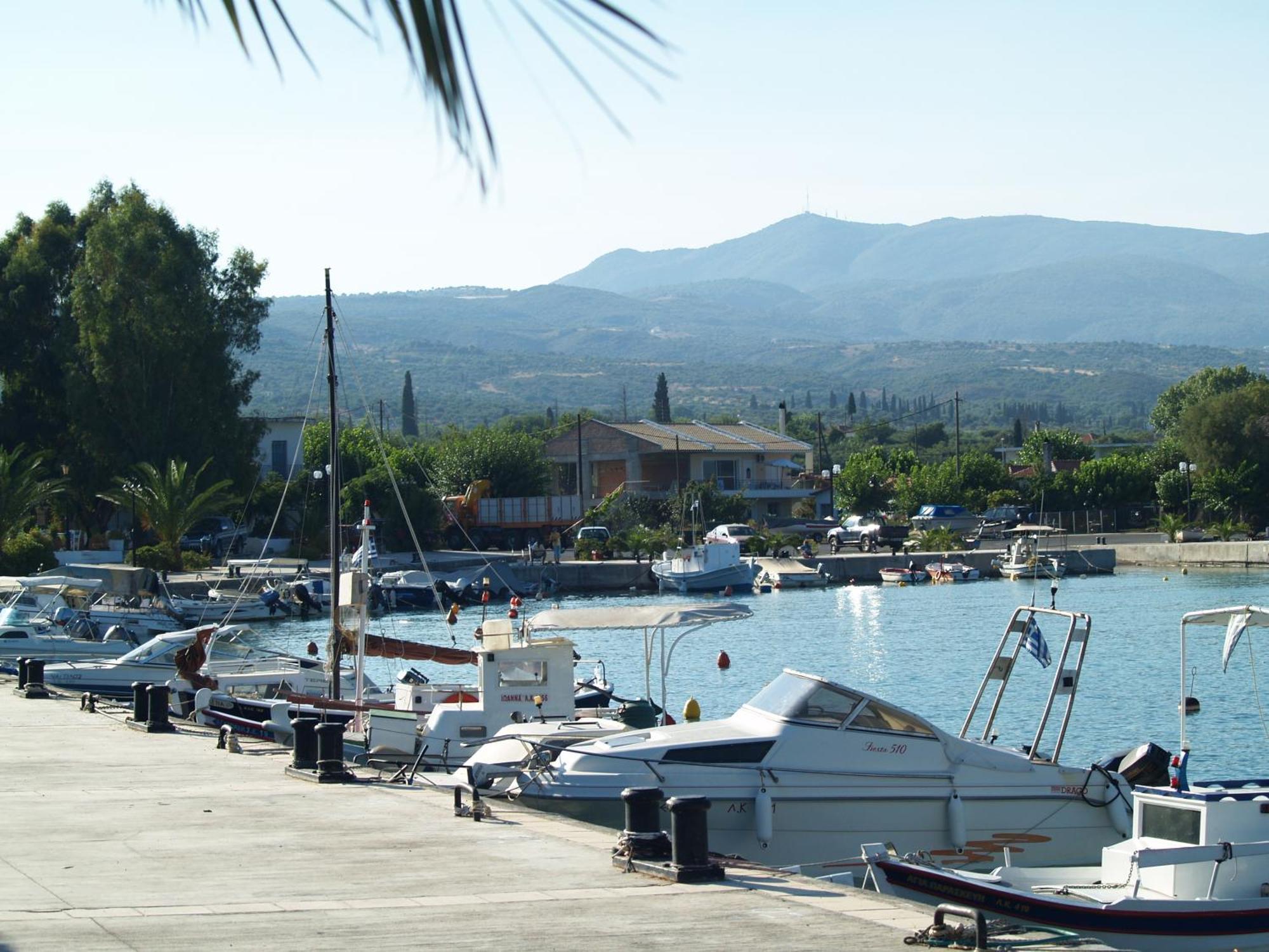 Akroyali Hotel&Villas Mési Esterno foto