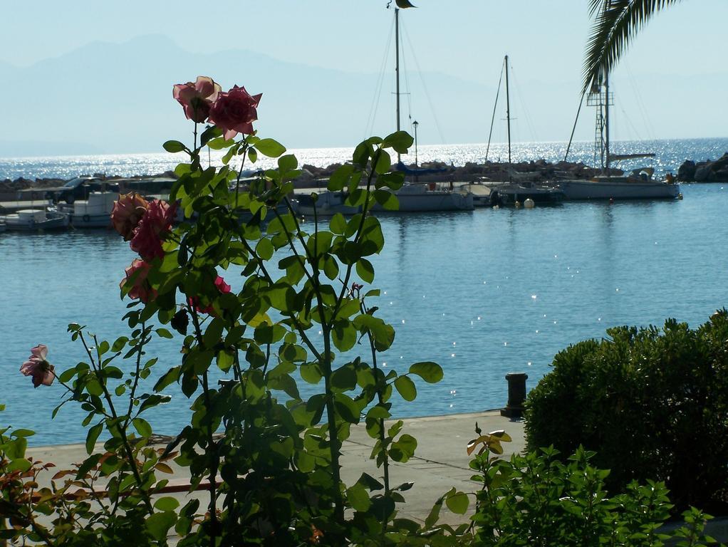 Akroyali Hotel&Villas Mési Esterno foto